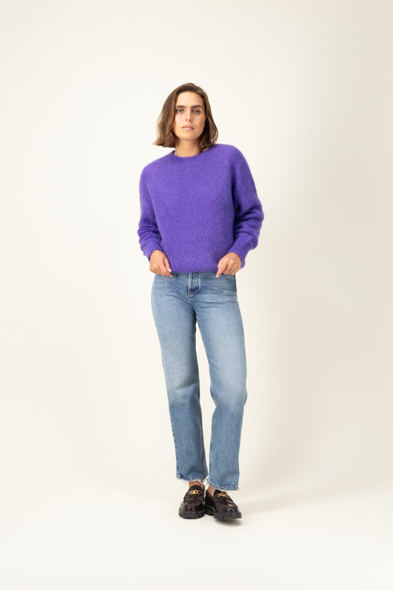 Produit Anouch col rond violet confectionné par la marque Parisienne Tricots Jean Marc 1972.