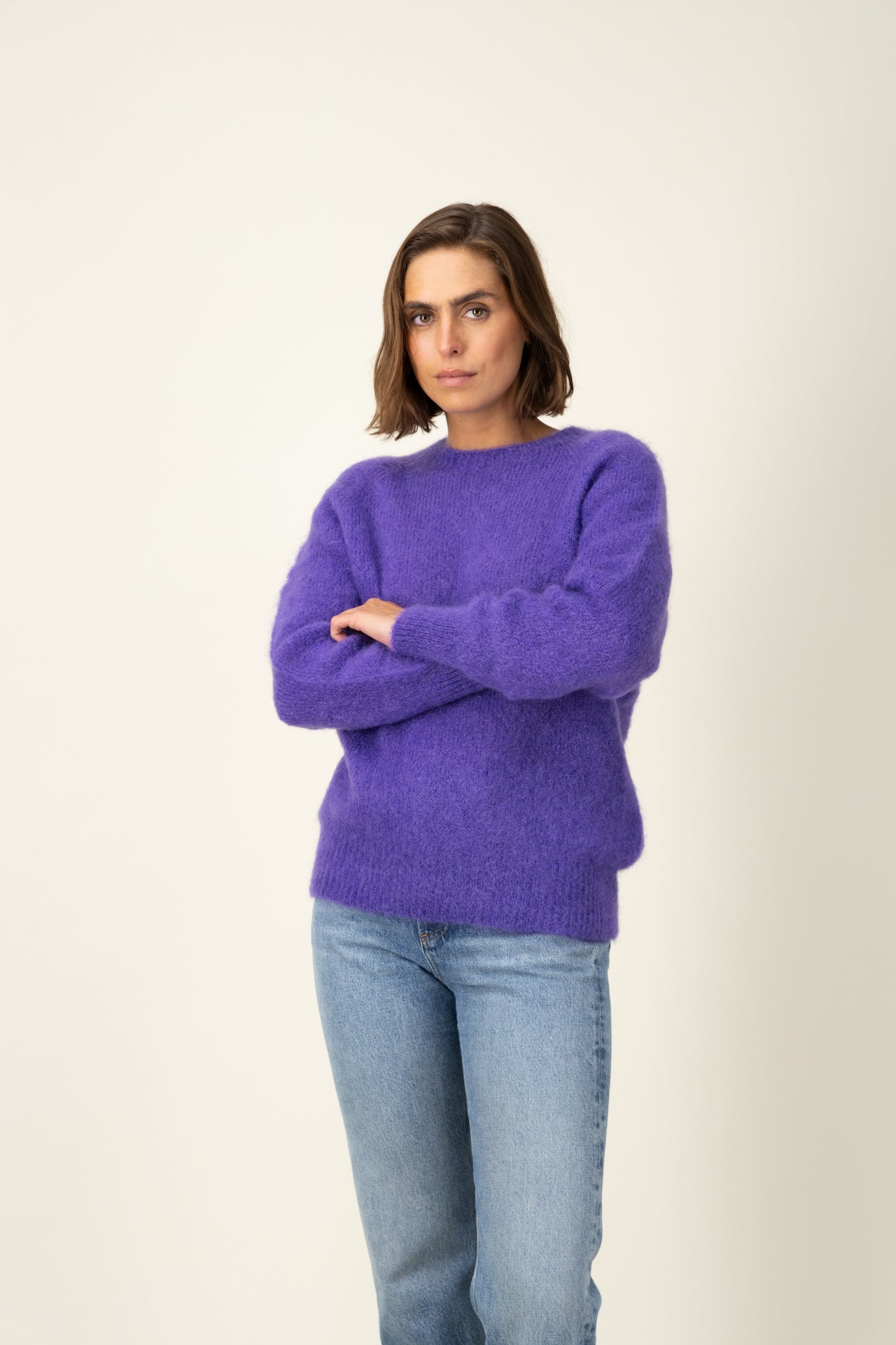 Produit Anouch col rond violet confectionné par la marque Parisienne Tricots Jean Marc 1972.