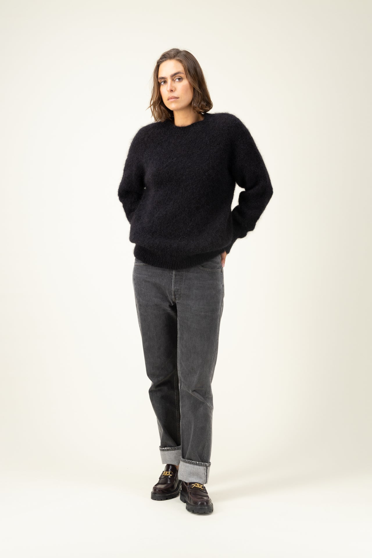 Produit Anouch col rond noir confectionné par la marque Parisienne Tricots Jean Marc 1972.