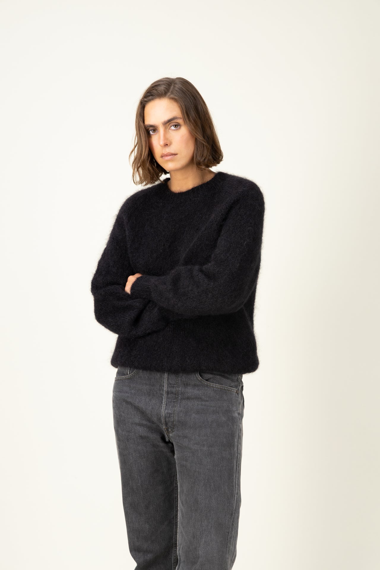 Produit Anouch col rond noir confectionné par la marque Parisienne Tricots Jean Marc 1972.