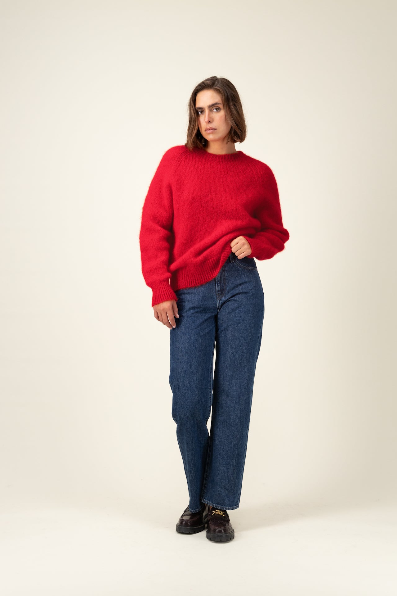 Produit Anouch col rond Rouge confectionné par la marque Parisienne Tricots Jean Marc 1972.