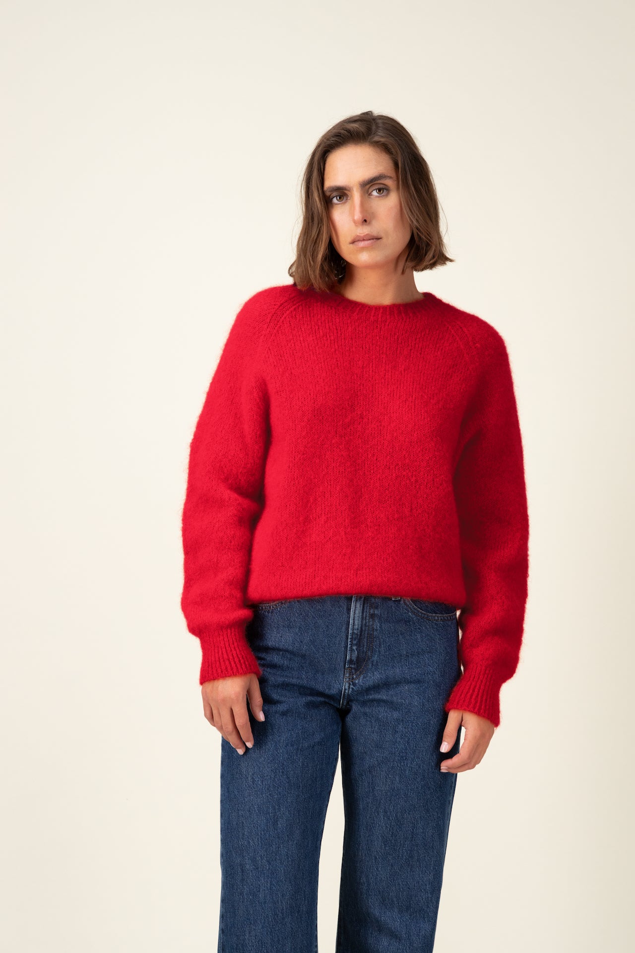 Produit Anouch col rond Rouge confectionné par la marque Parisienne Tricots Jean Marc 1972.