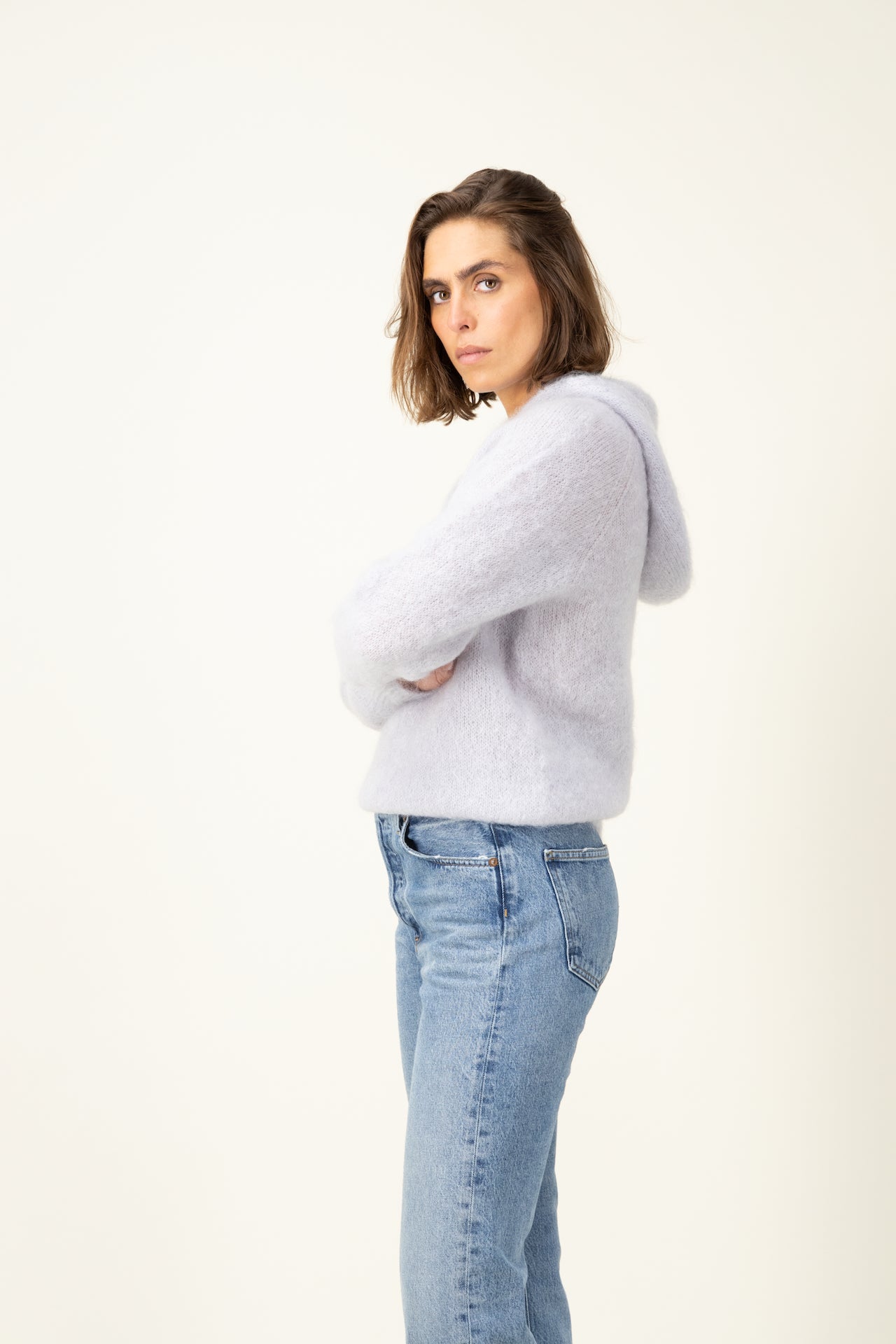 Produit Anouch capuche gris confectionné par la marque Parisienne Tricots Jean Marc 1972.