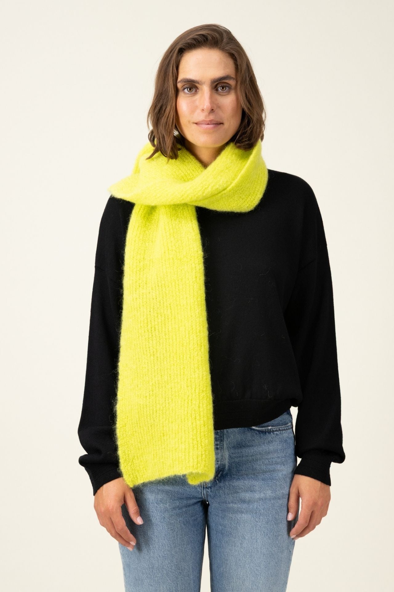 Produit Echarpe Anouch confectionné par la marque Parisienne Tricots Jean Marc 1972.