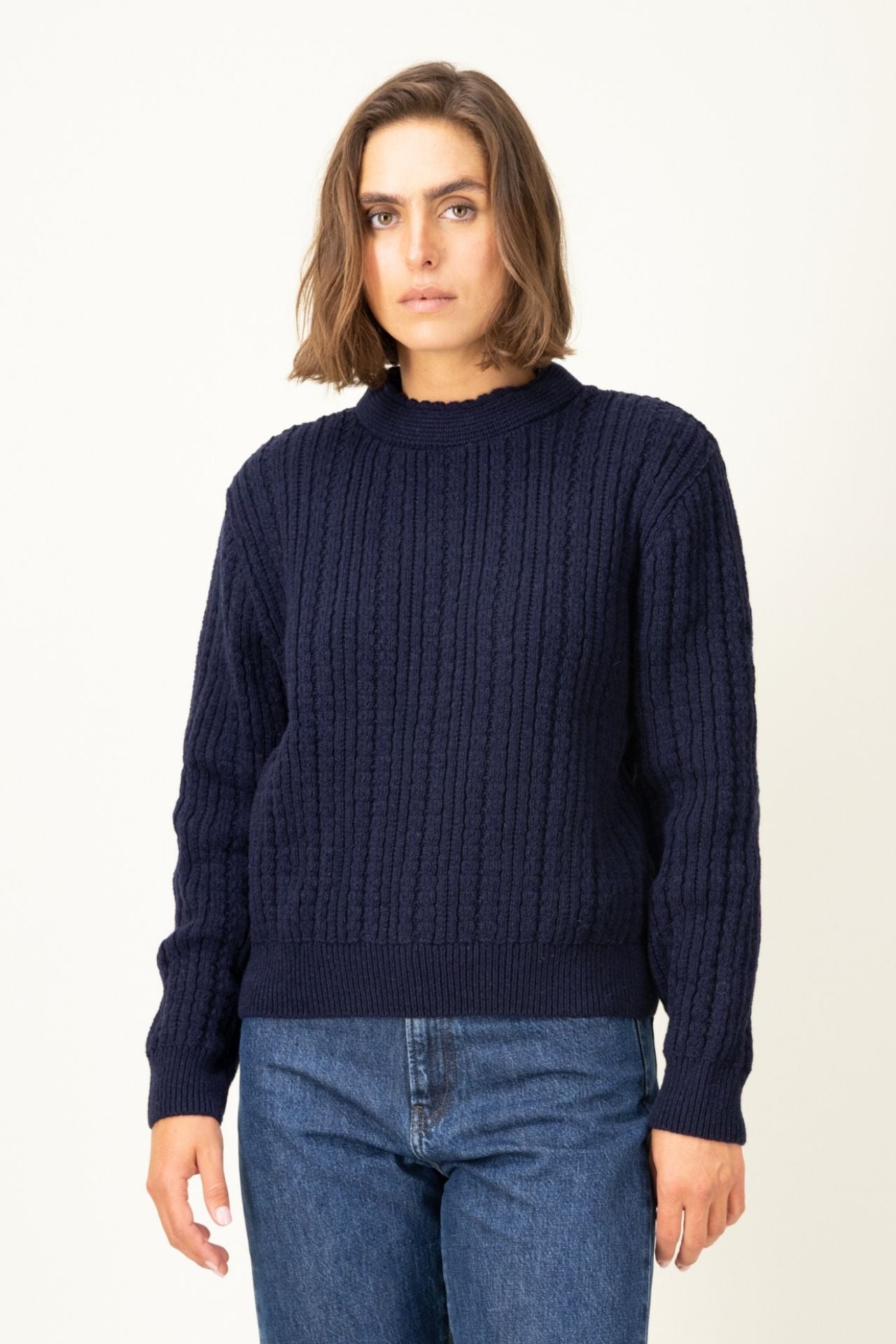 Produit Pull Méliné col rond marine confectionné par la marque Parisienne Tricots Jean Marc 1972.