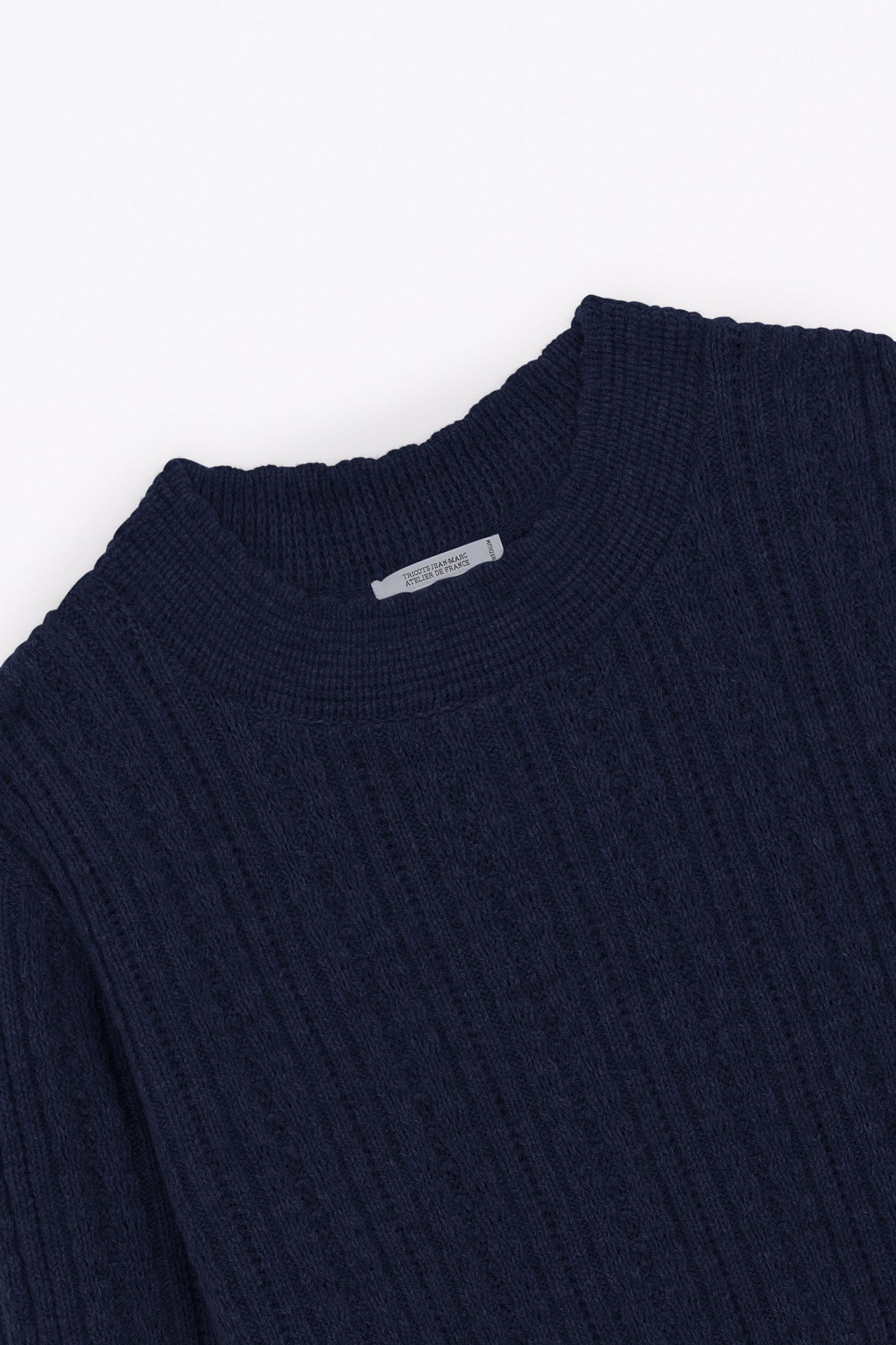 Produit Pull Méliné col rond marine confectionné par la marque Parisienne Tricots Jean Marc 1972.