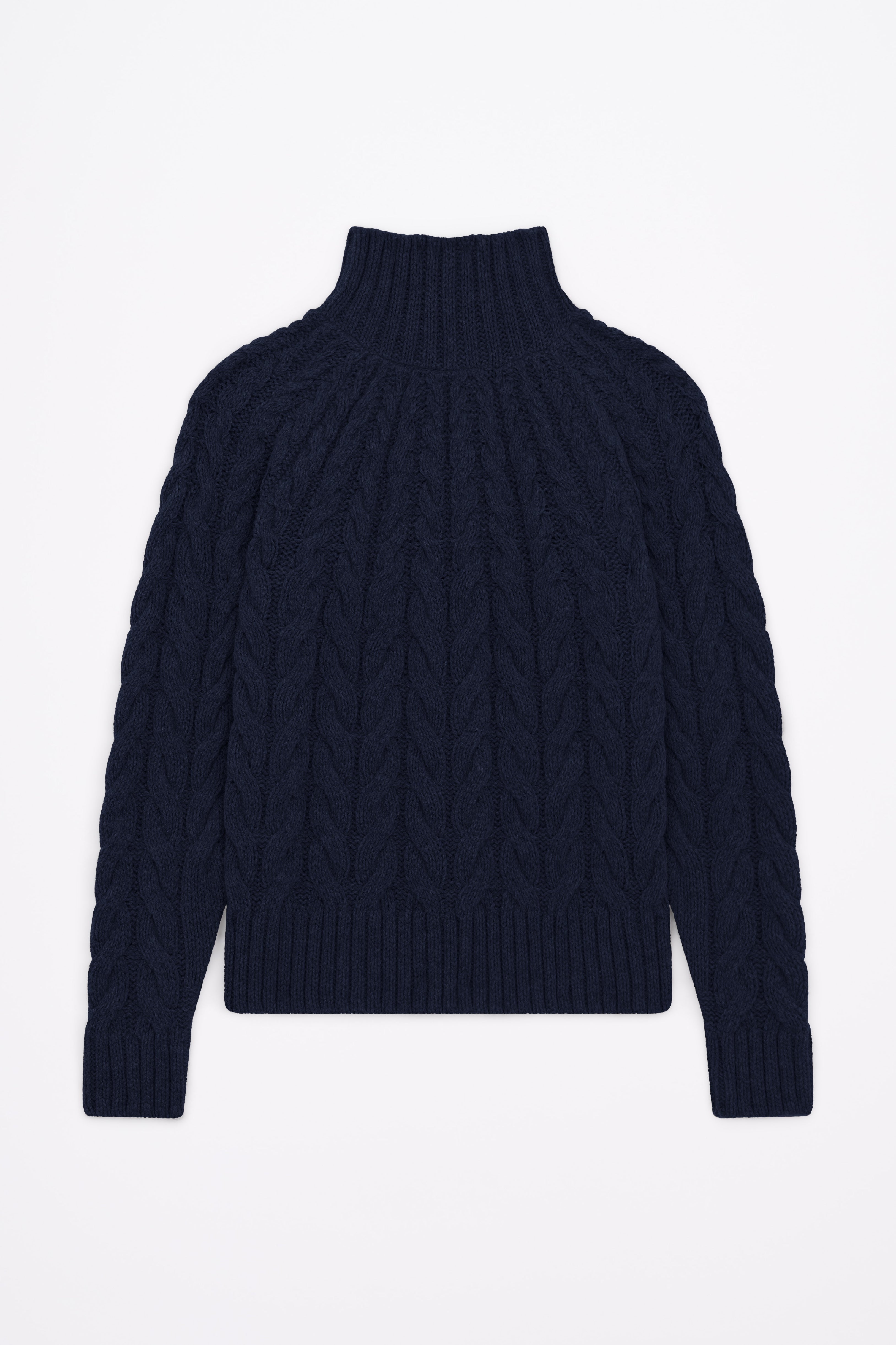 Produit Pull Méliné torsades marine confectionné par la marque Parisienne Tricots Jean Marc 1972.