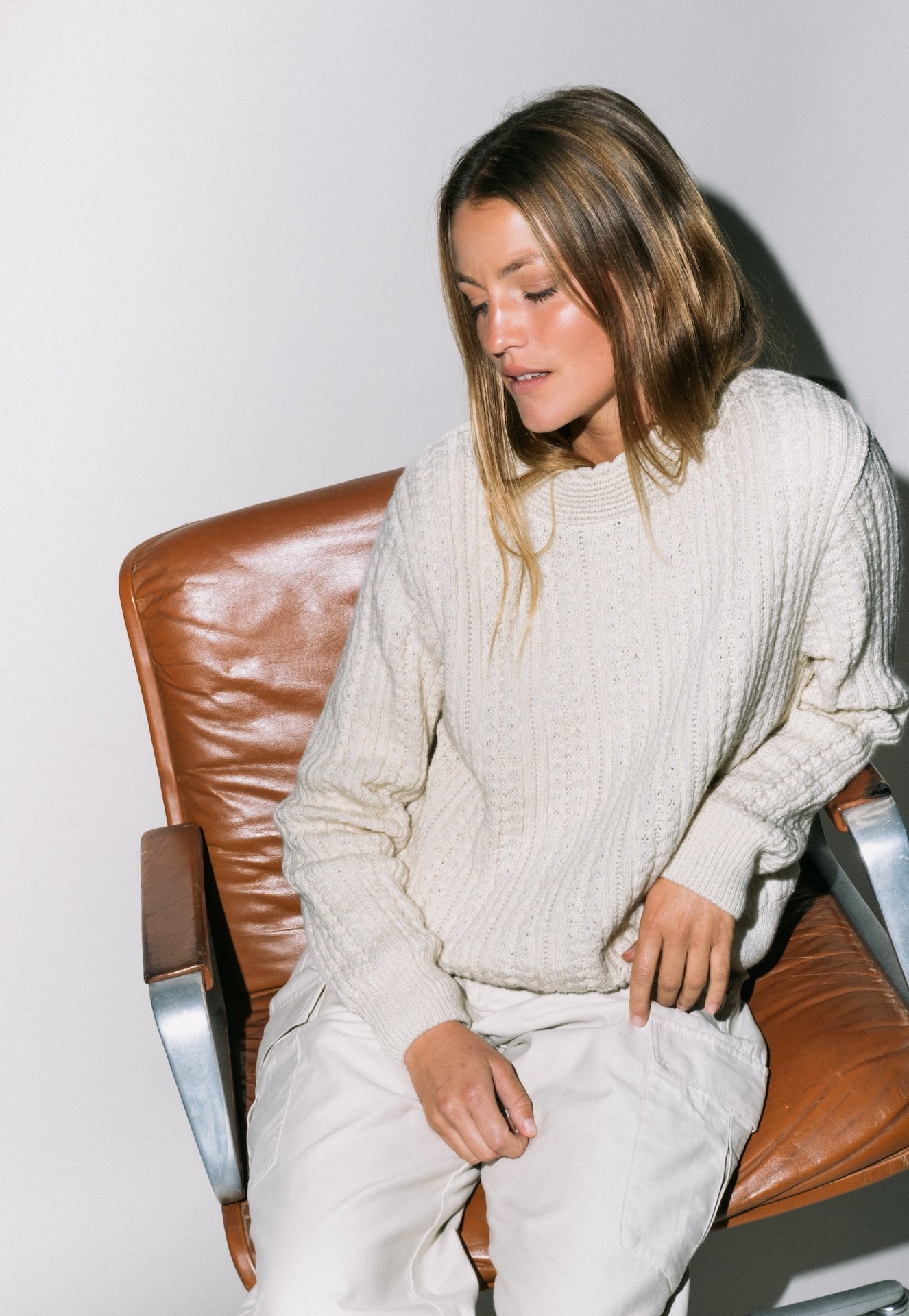 Produit Pull Méliné col rond écru confectionné par la marque Parisienne Tricots Jean Marc 1972.