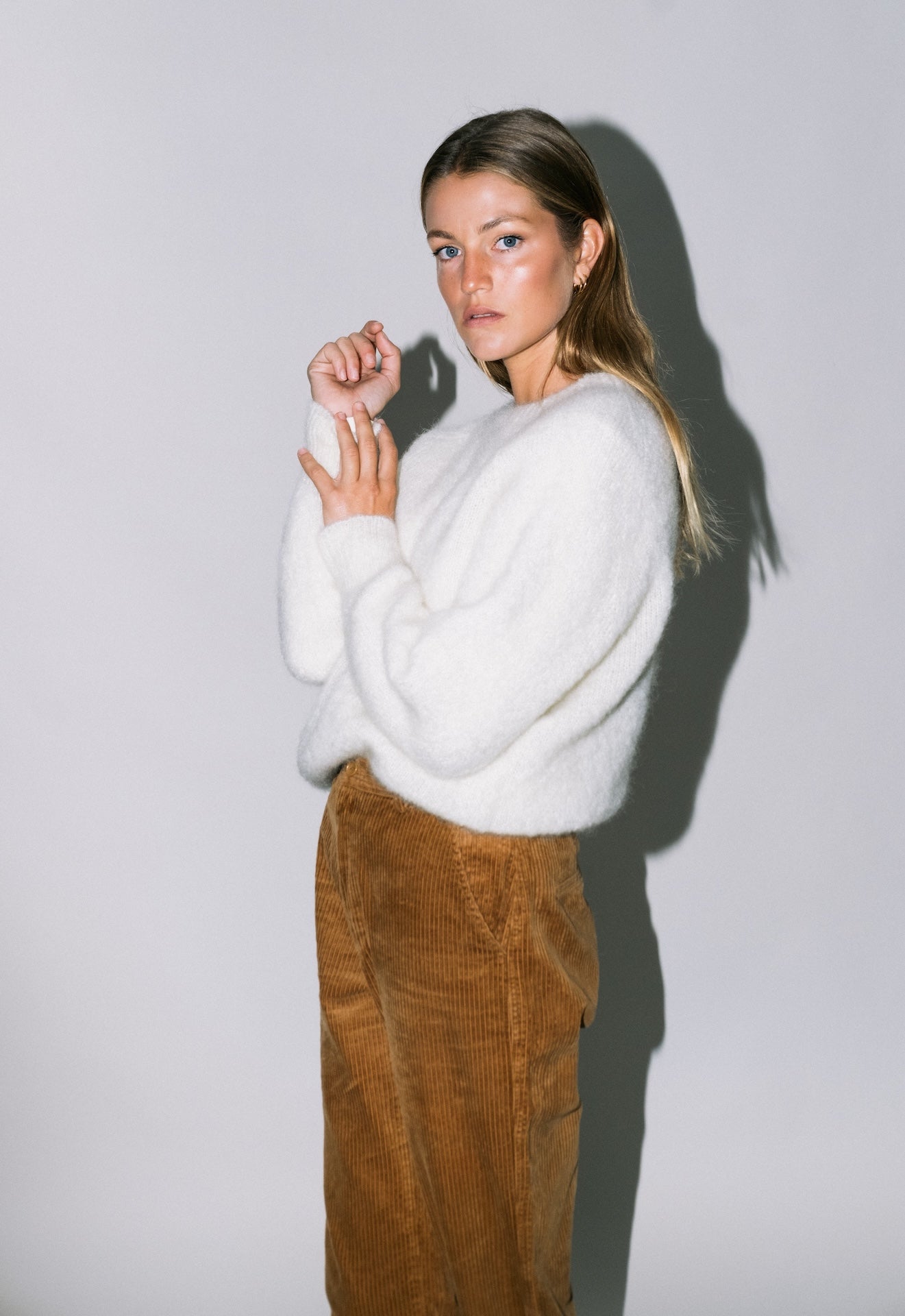 Produit Anouch col rond écru confectionné par la marque Parisienne Tricots Jean Marc 1972.