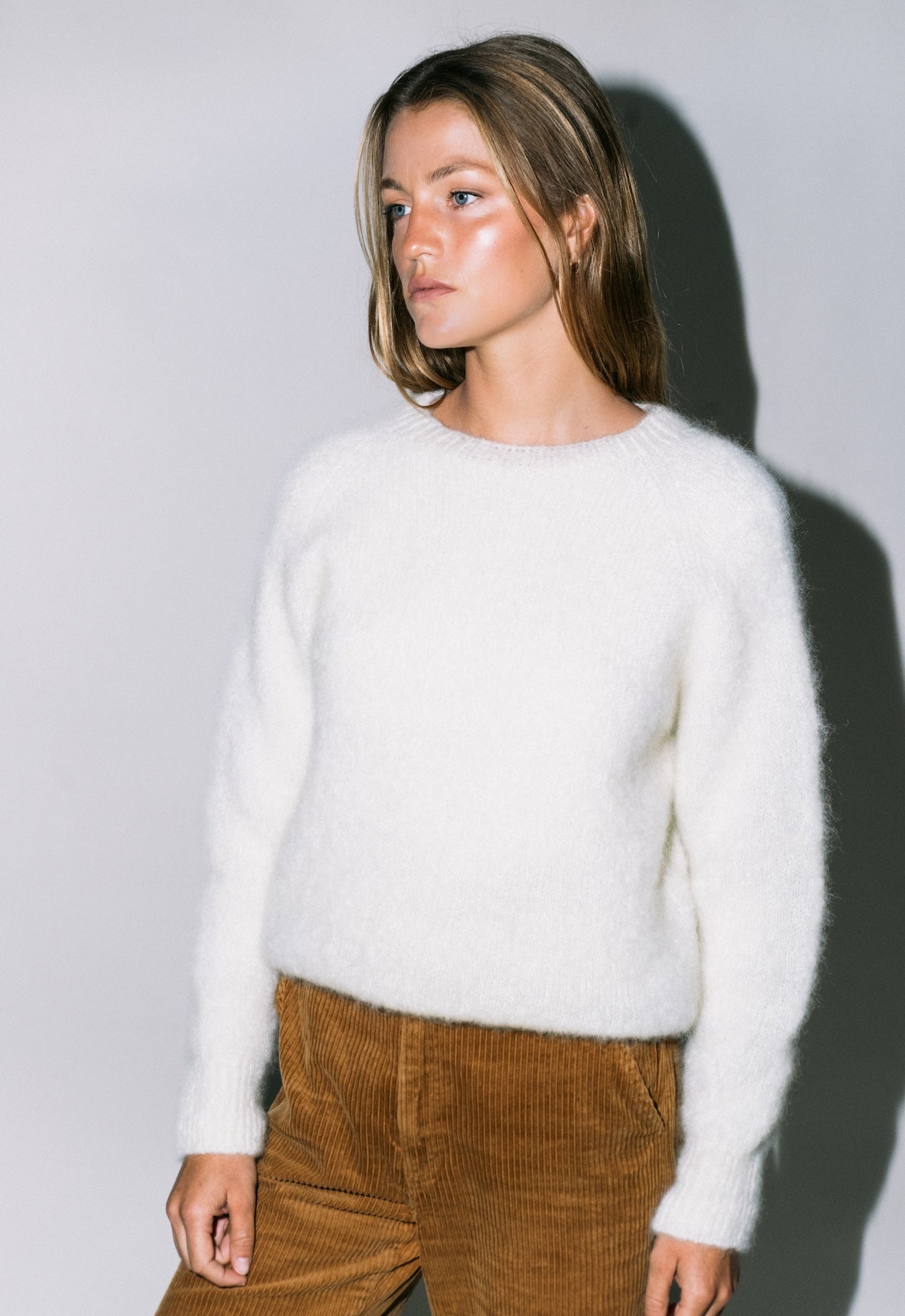 Produit Anouch col rond écru confectionné par la marque Parisienne Tricots Jean Marc 1972.