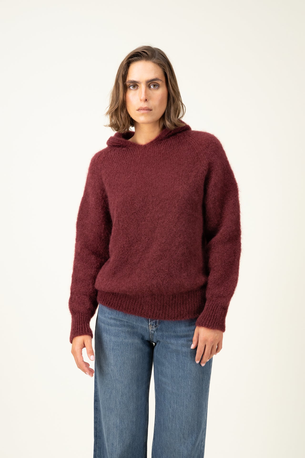 Produit Anouch capuche confectionné par la marque Parisienne Tricots Jean Marc 1972.