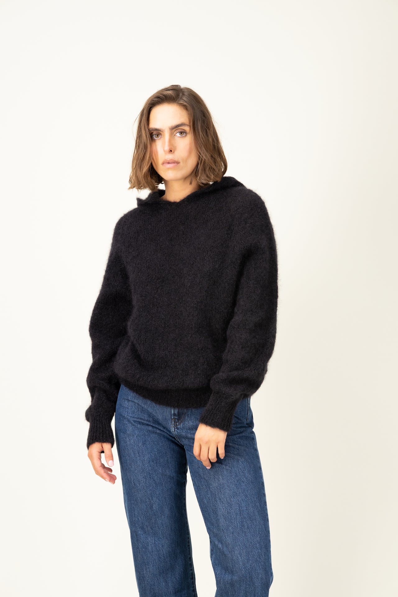 Produit Anouch capuche confectionné par la marque Parisienne Tricots Jean Marc 1972.
