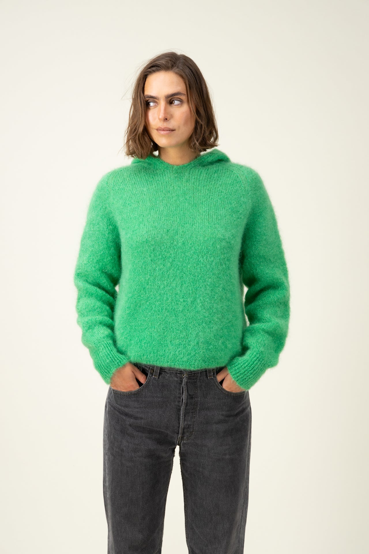 Produit Anouch capuche confectionné par la marque Parisienne Tricots Jean Marc 1972.