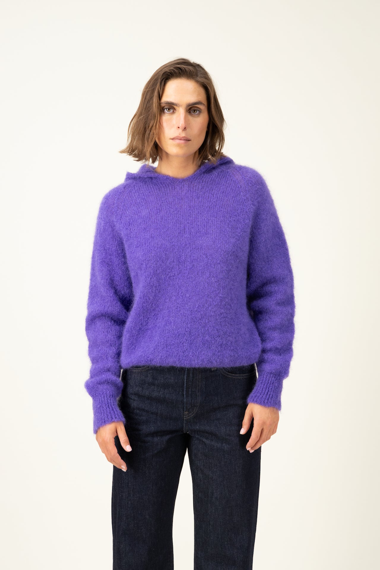 Produit Anouch capuche confectionné par la marque Parisienne Tricots Jean Marc 1972.