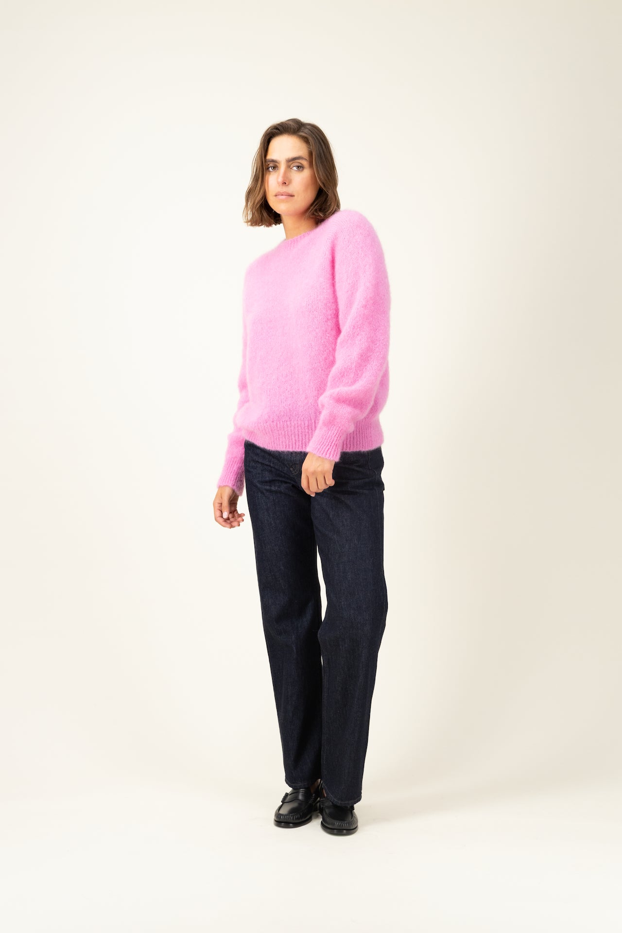 Produit Anouch col rond baby pink confectionné par la marque Parisienne Tricots Jean Marc 1972.