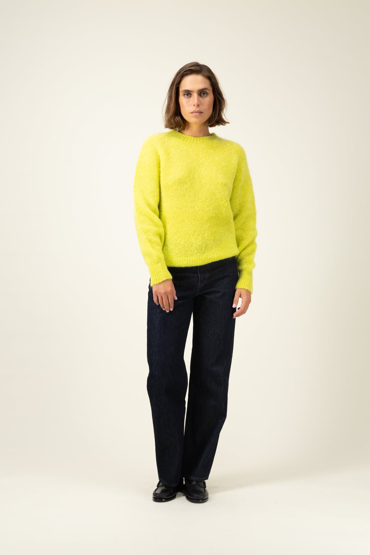 Produit Anouch col rond citron acide confectionné par la marque Parisienne Tricots Jean Marc 1972.