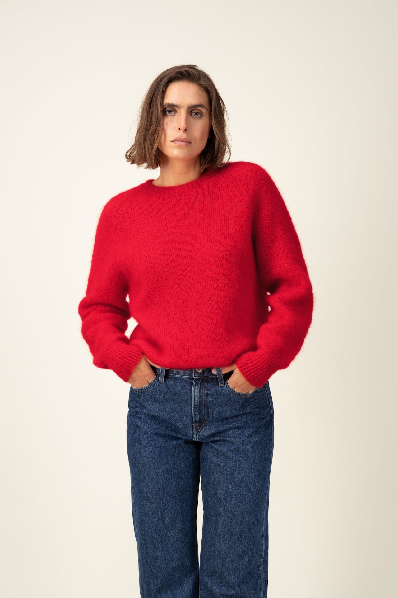 Produit Anouch col rond Rouge confectionné par la marque Parisienne Tricots Jean Marc 1972.
