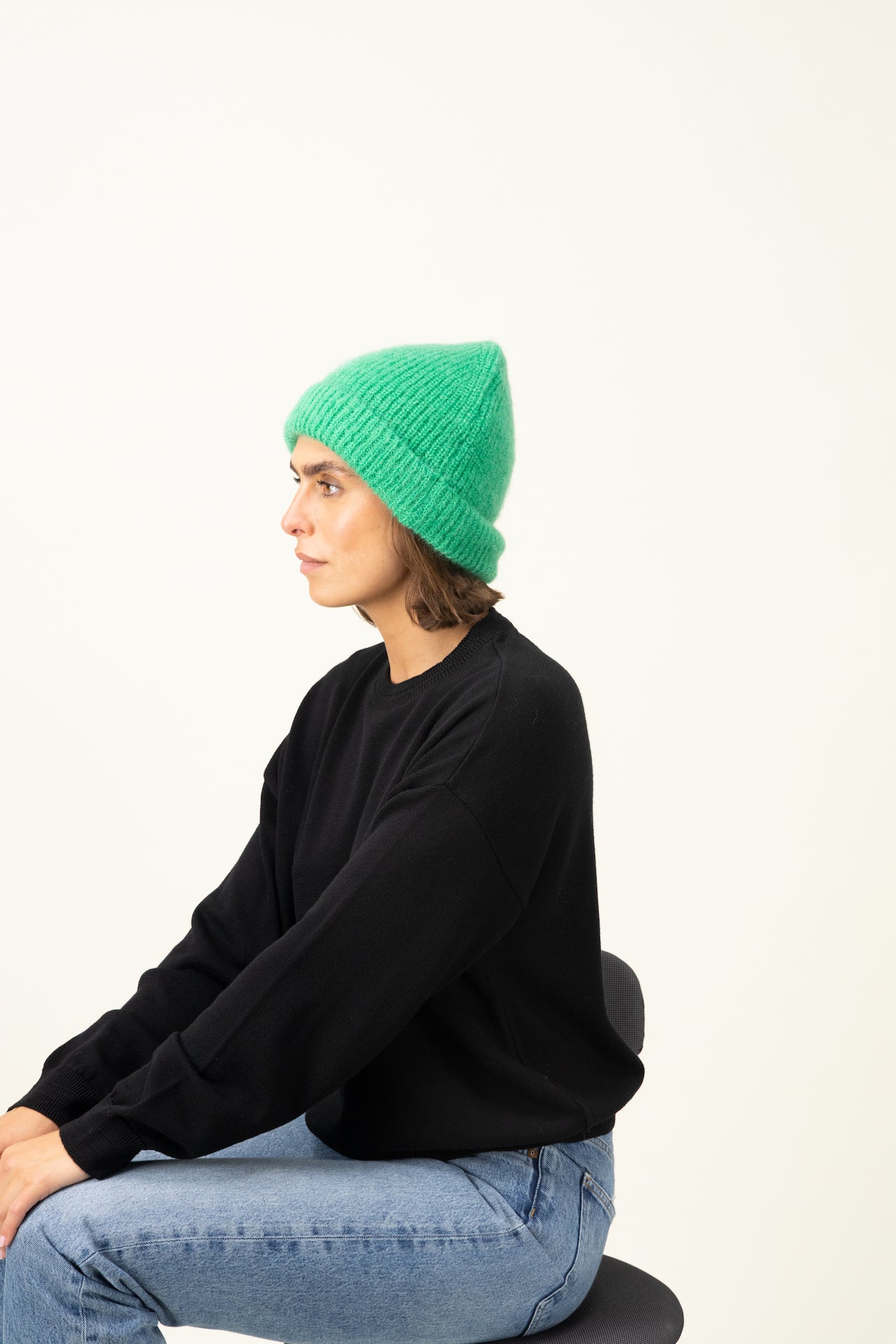 Produit Bonnet Anouch vert pomme confectionné par la marque Parisienne Tricots Jean Marc 1972.