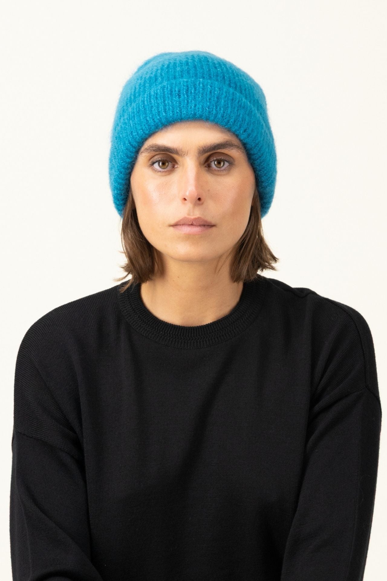 Produit Bonnet Anouch confectionné par la marque Parisienne Tricots Jean Marc 1972.