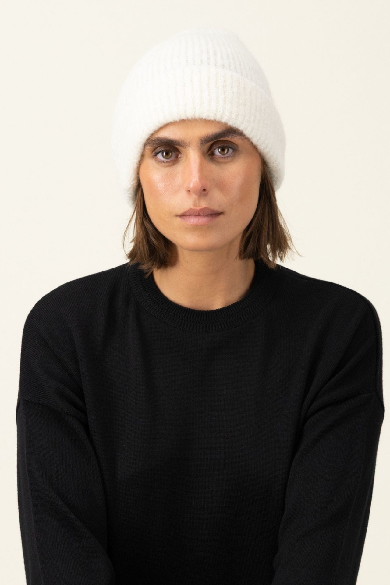 Produit Bonnet Anouch confectionné par la marque Parisienne Tricots Jean Marc 1972.