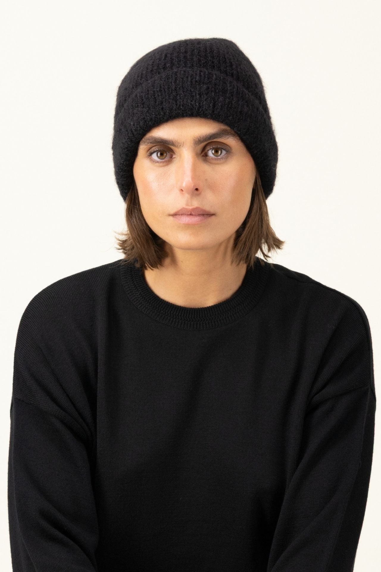 Produit Bonnet Anouch confectionné par la marque Parisienne Tricots Jean Marc 1972.