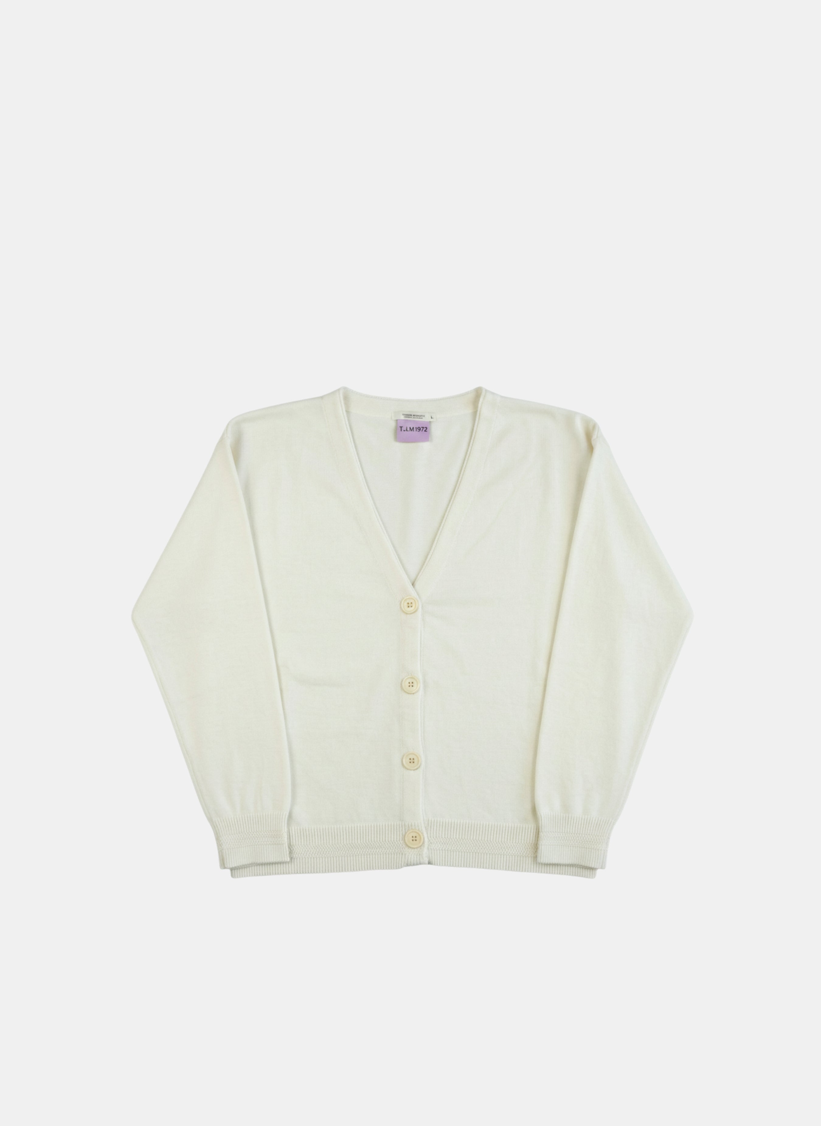 Produit Cardigan Loucine Écru confectionné par la marque Parisienne Tricots Jean Marc 1972.