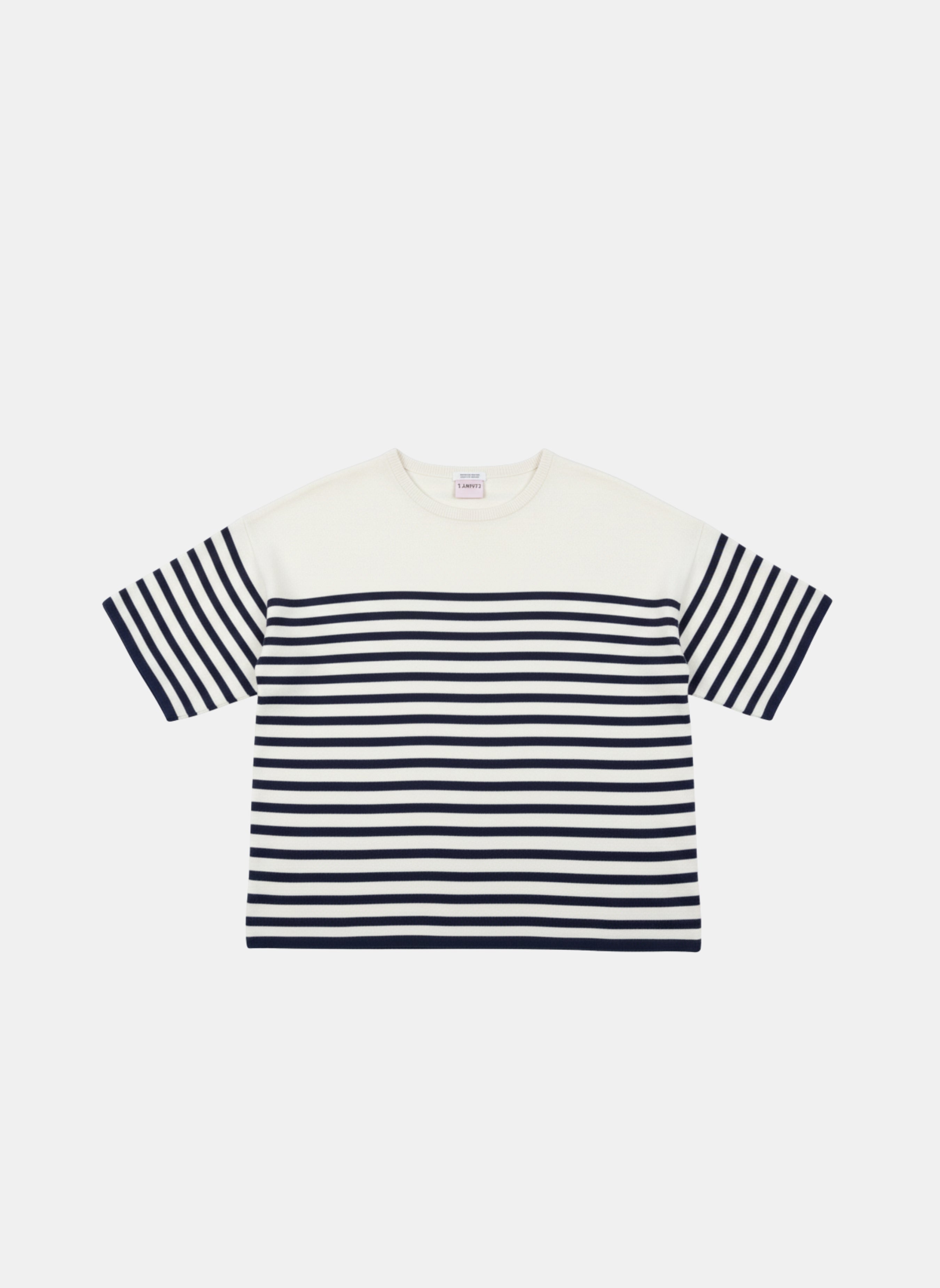 Produit Lori manches courtes Naturel / Marine confectionné par la marque Parisienne Tricots Jean Marc 1972.