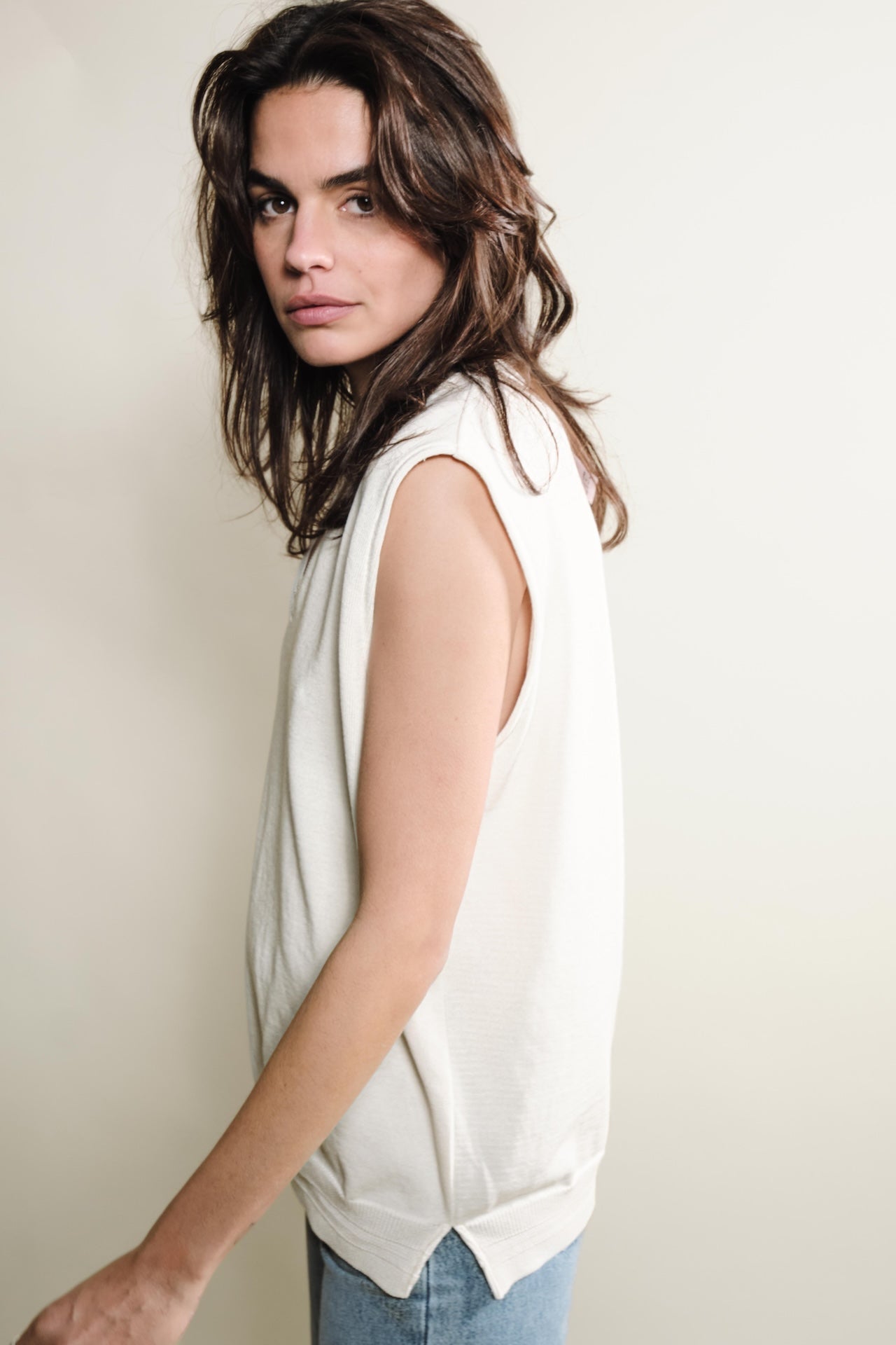 Produit  couleur Beige tricoté par la marque Parisienne Tricots Jean Marc 1972.