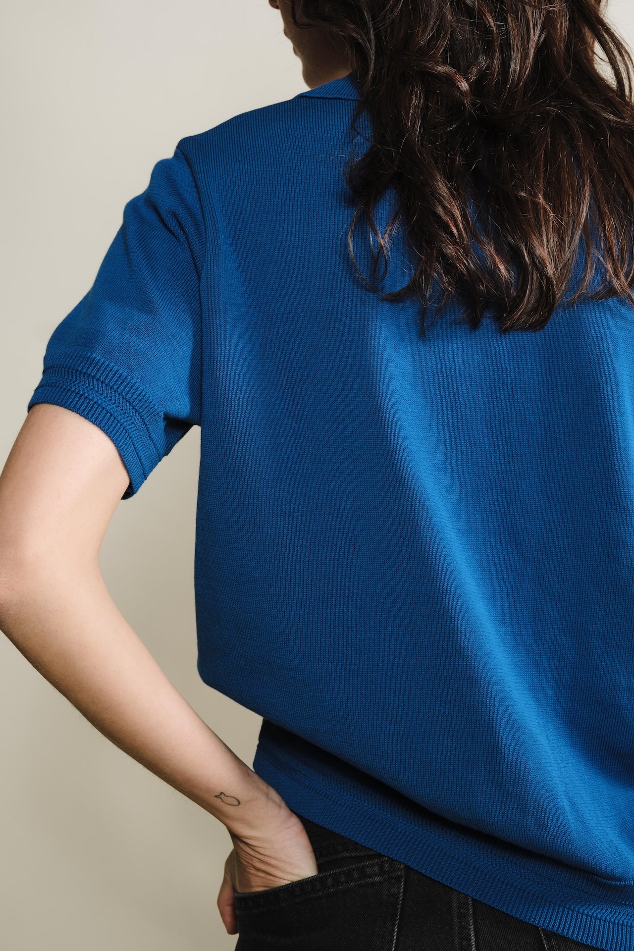 Produit Polo Loucine Bleu roi confectionné par la marque Parisienne Tricots Jean Marc 1972.